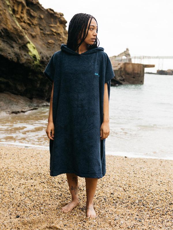 finisterre Clearwater Changing Robe Navy