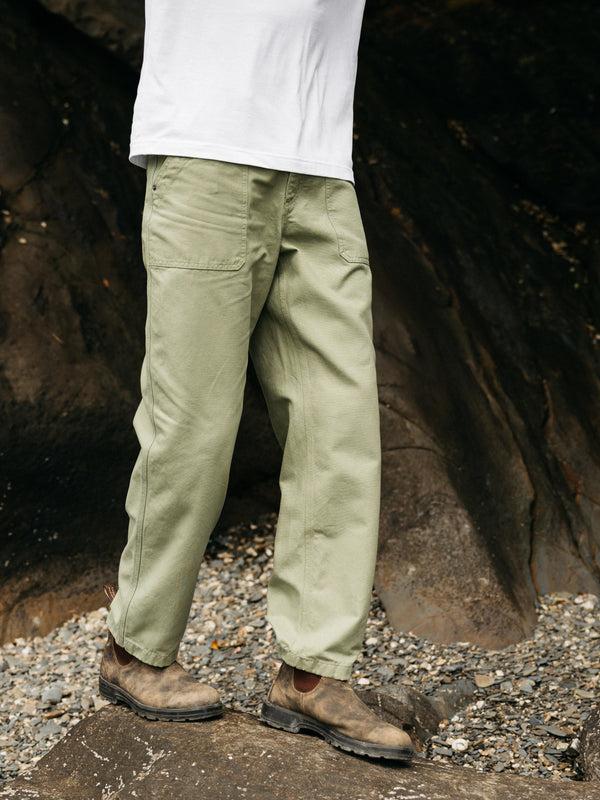 finisterre Men's Basset Utility Trouser Bayleaf