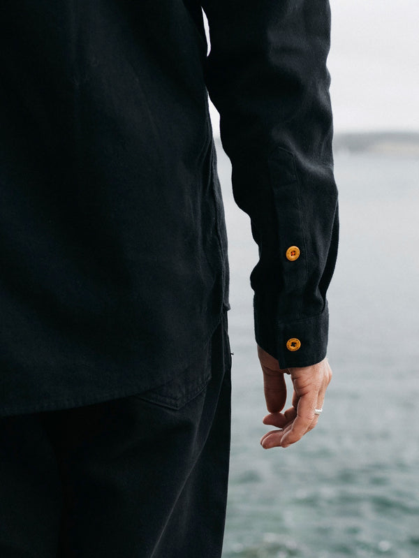 Finisterre Men's Gylly Shirt Black