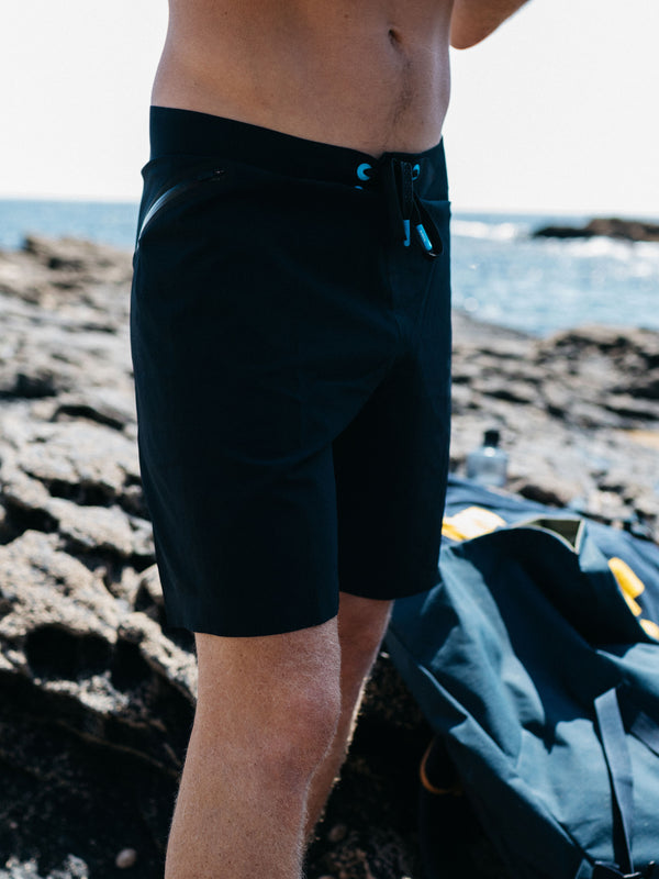 Finisterre Men's Merlin Board Short Black