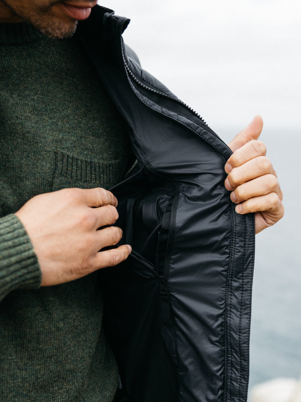 Finisterre Men's Nimbus Insulated Gilet Black