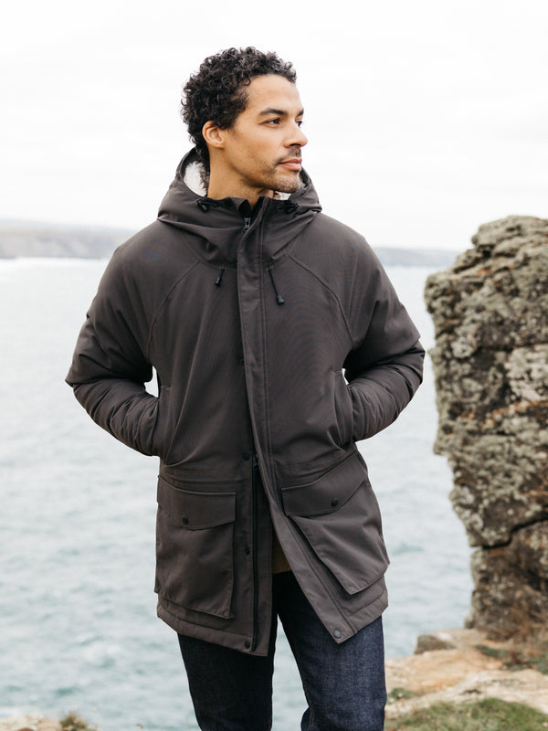 finisterre Men's Vellus Parka Jacket Raven