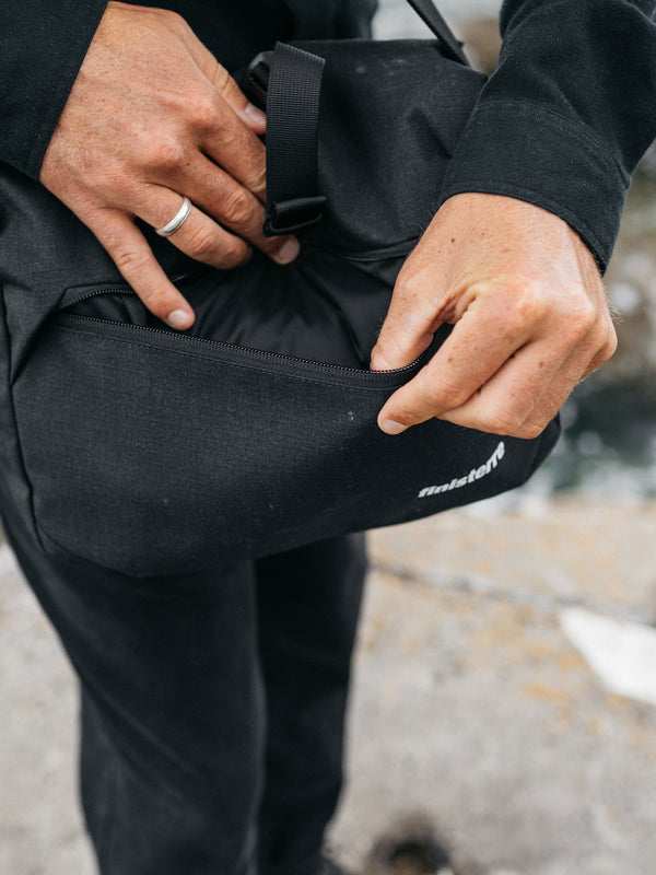 Finisterre Nautilus Crossbody Bag Black