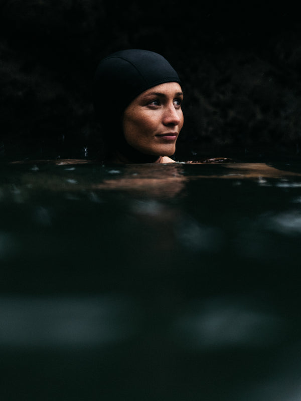 Finisterre Nieuwland 2mm Yulex® Cap Black