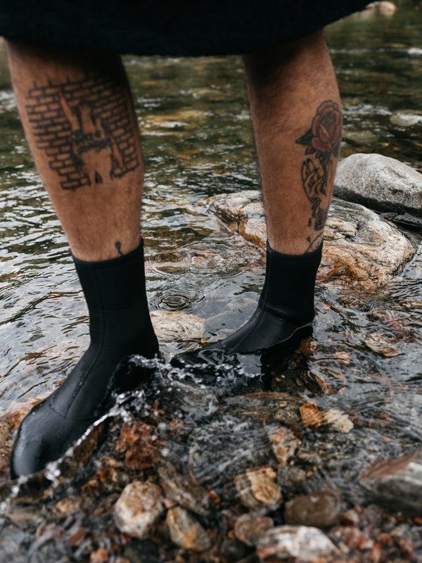 Finisterre Nieuwland 3mm Yulex® Swim Sock Black