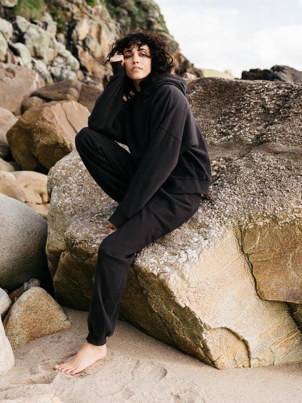 Finisterre Women's Awen Hoodie Burnt Umber