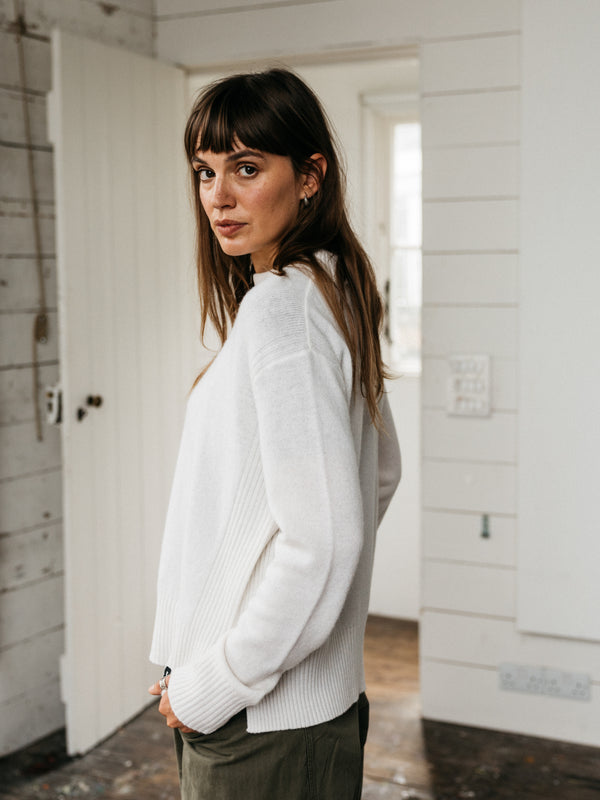 Finisterre Women's Cavan Ribbed Knit Jumper Ecru