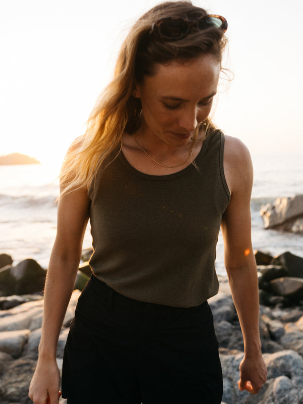 finisterre Women's Riviera Hemp Vest Olive