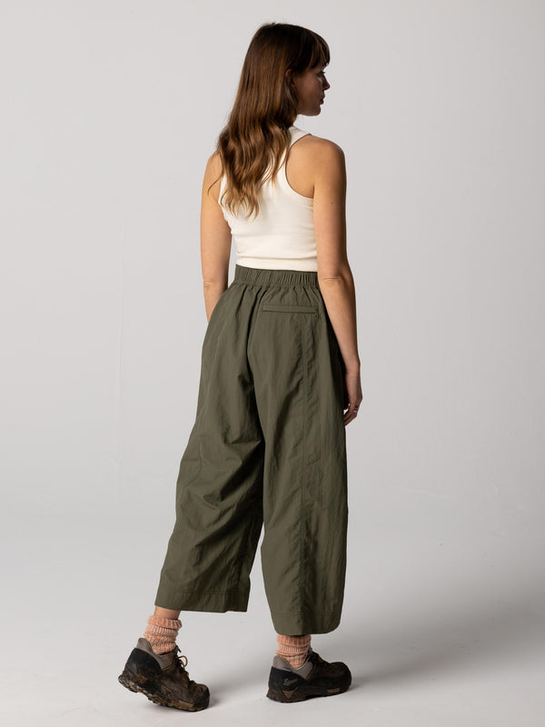 Finisterre Women's Wander Culotte Olive