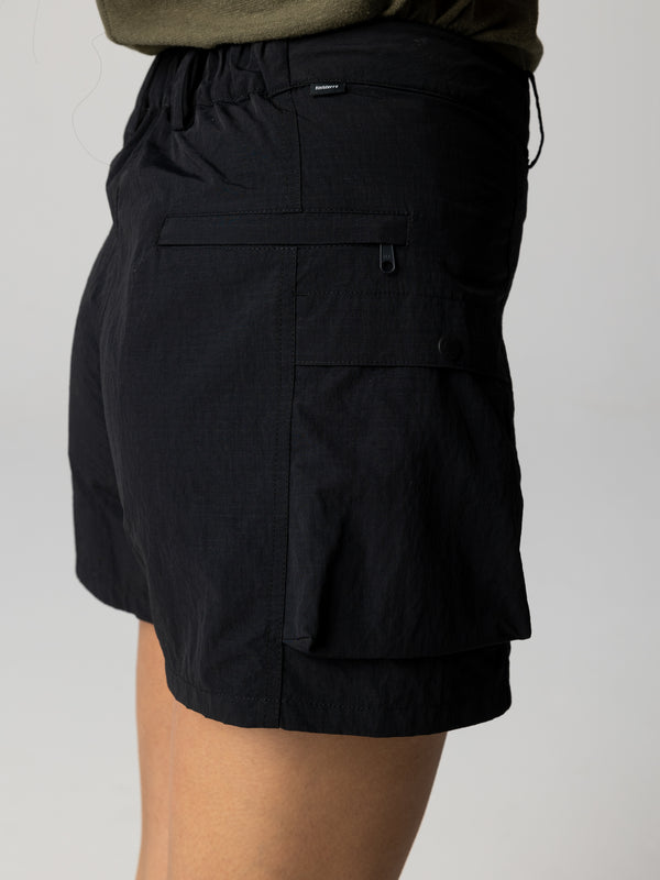 Finisterre Women's Wander Short Black