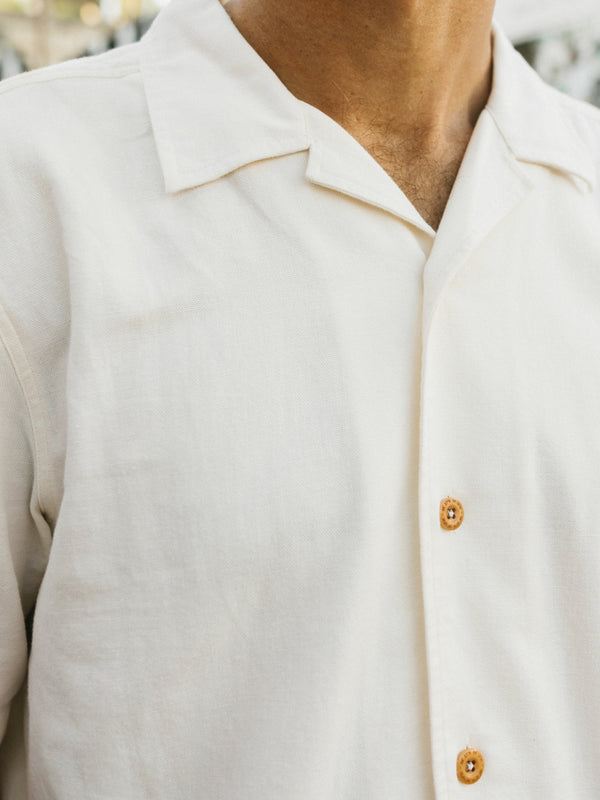 Finisterre Men's Hendra Cotton Short Sleeve Shirt Ecru