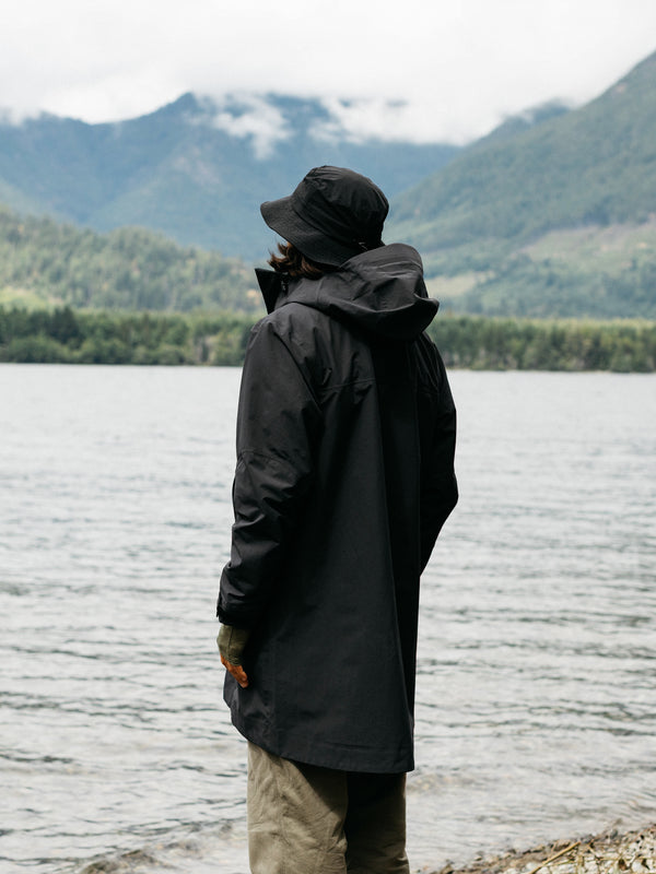 Finisterre Men's Longline Stormbird Waterproof Jacket Black
