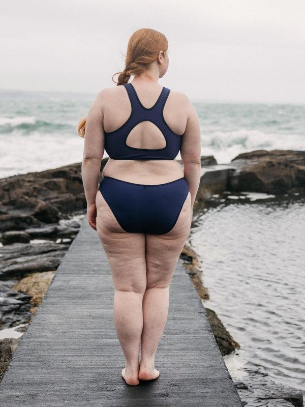 Finisterre Women's Ailla Reversible Racer Bikini Top Eagle Ray Print/Midnight