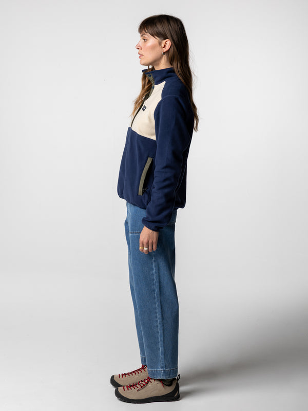 Finisterre Women's Axiom 1/4 Snap Fleece Oatmeal/Deep Blue