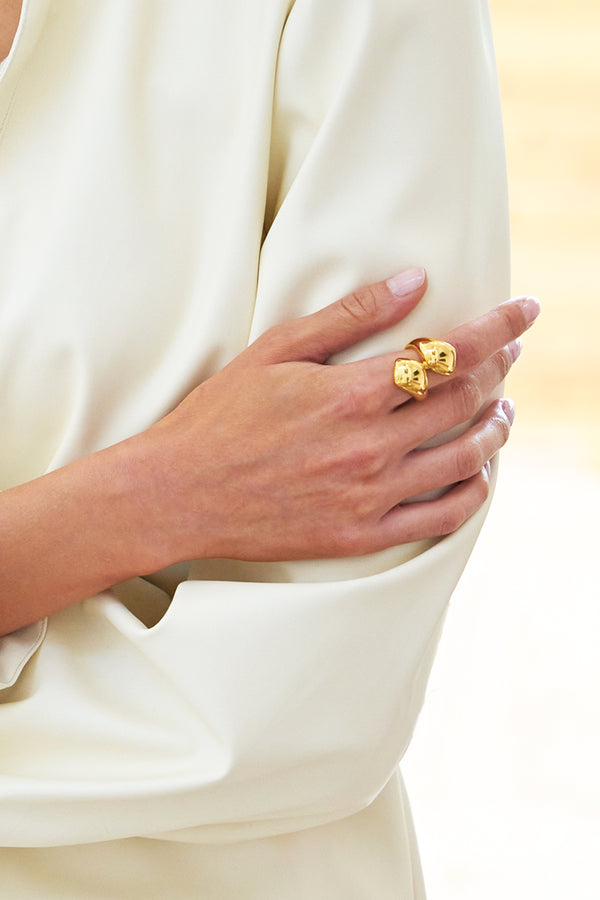 Finley Modern Edge Ring By Accessory Concierge