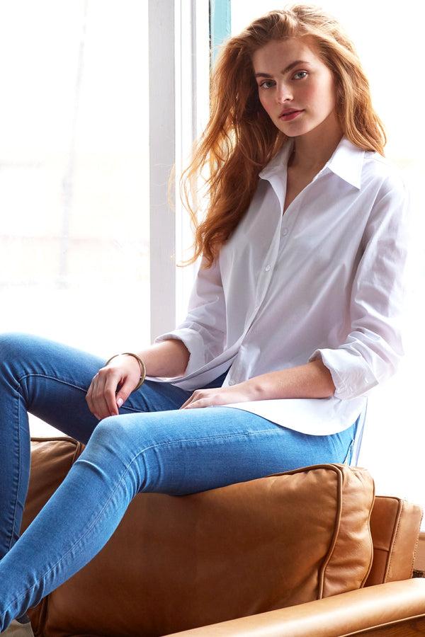 finley Keller High shirttail white poplin blouse with a relaxed shape