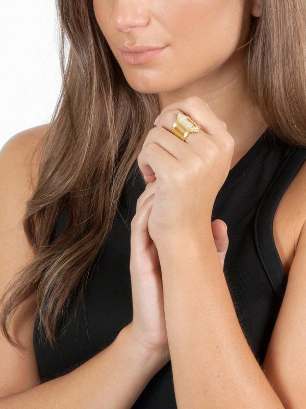 Fiorina Gold Scroll Ring