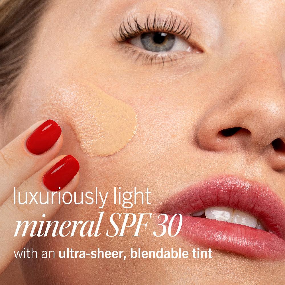 First Aid Beauty Ultra Light Liquid Mineral Sunscreen With Zinc Oxide SPF 30 Sunscreen