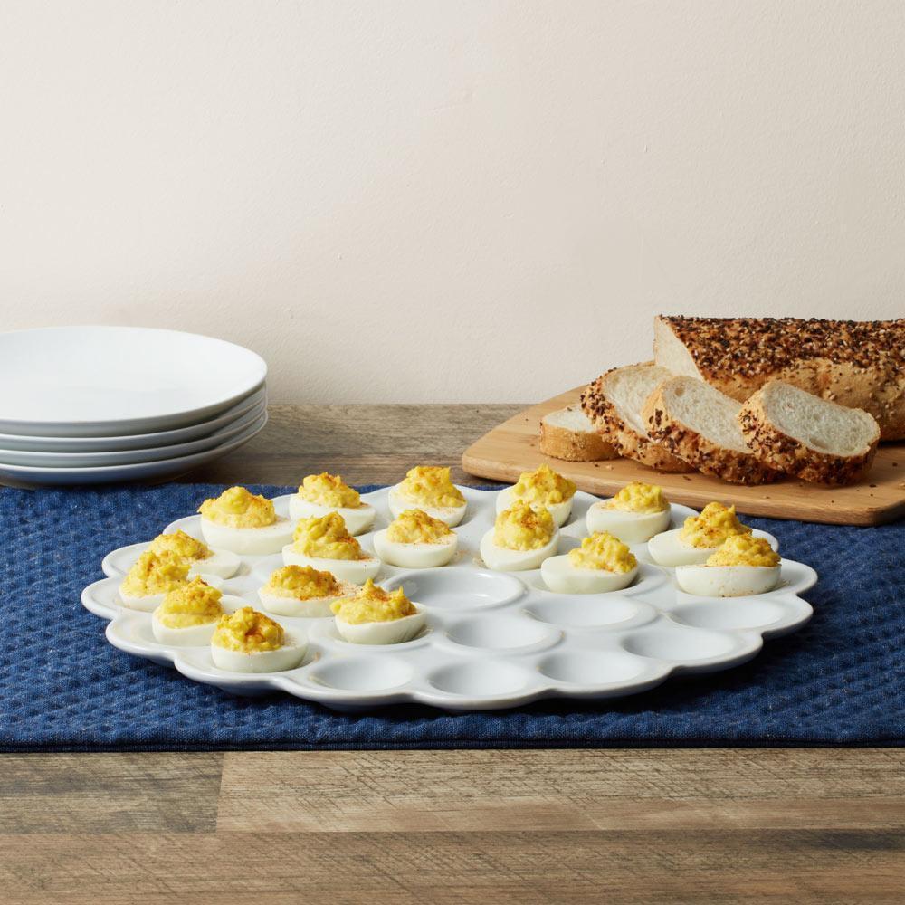 fitz and floyd Everyday White® Flower Egg Platter 13.75 IN