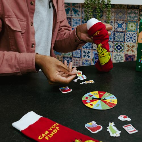 Fizz Creations Save Christmas From The Grinch – Sock Game