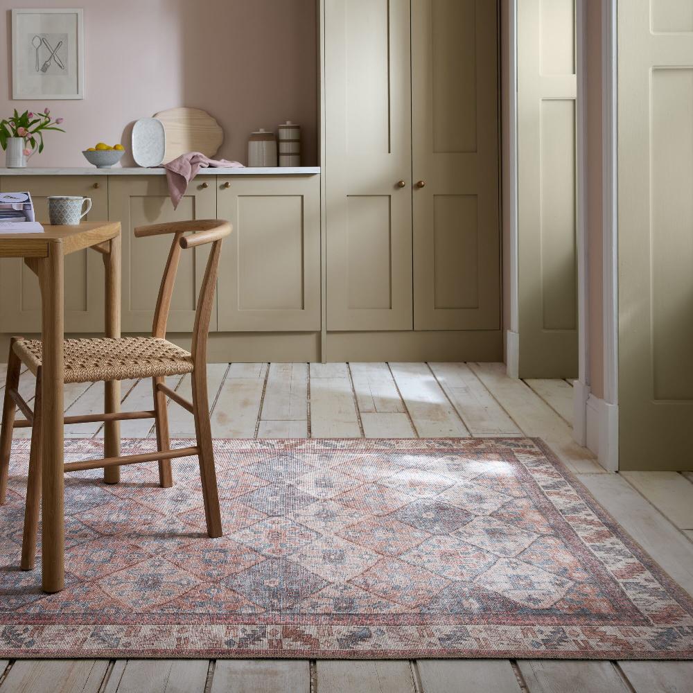 flair rugs Dion Washable Traditional Rug