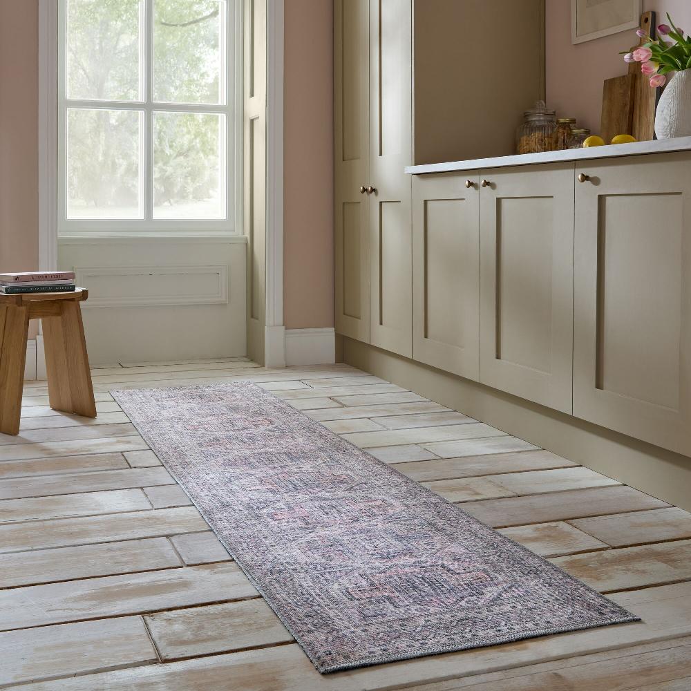 flair rugs Otis Washable Traditional Runner Rug