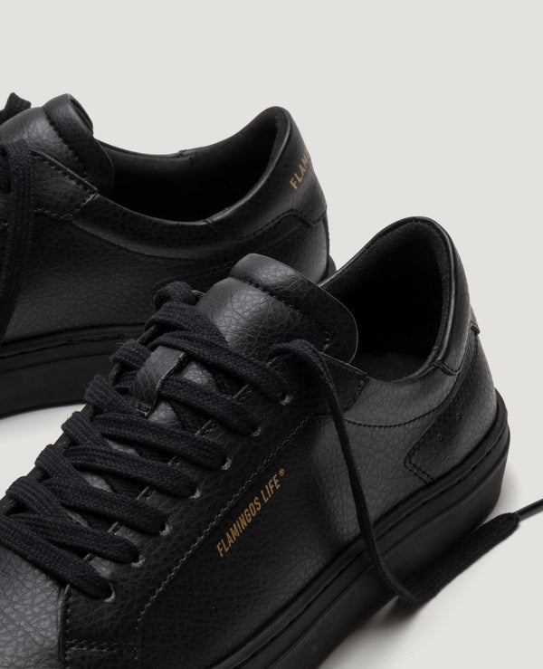 Flamingos' Life HAMPTON COURT TRIPLE BLACK