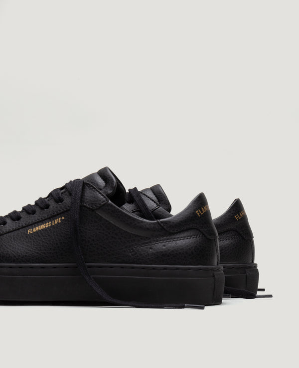 Flamingos' Life HAMPTON COURT TRIPLE BLACK