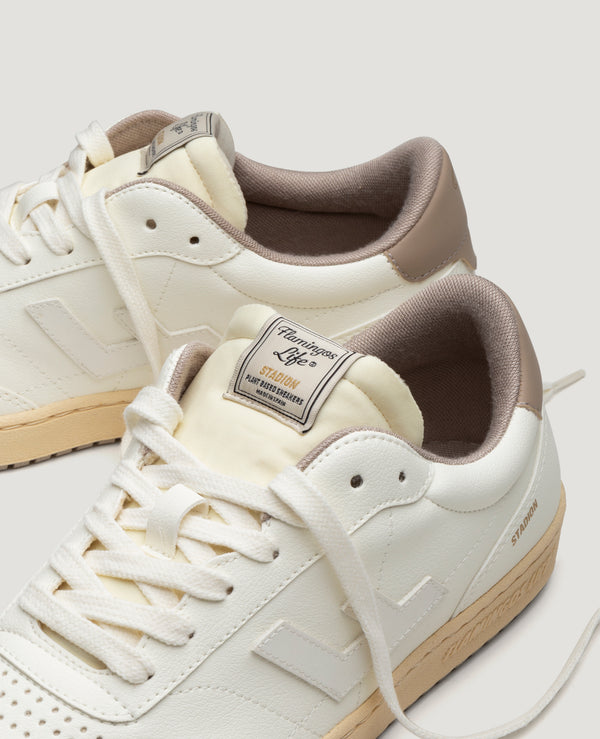 Flamingos' Life STADION MOON