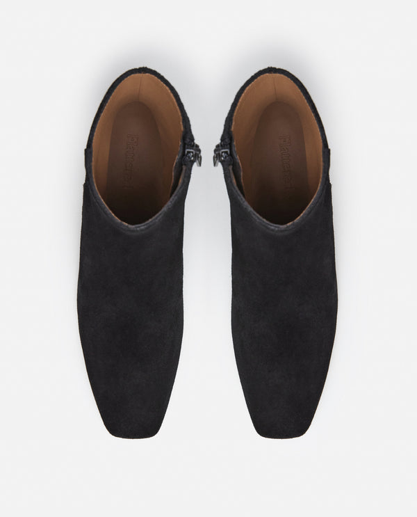 Flattered Cay Suede Black