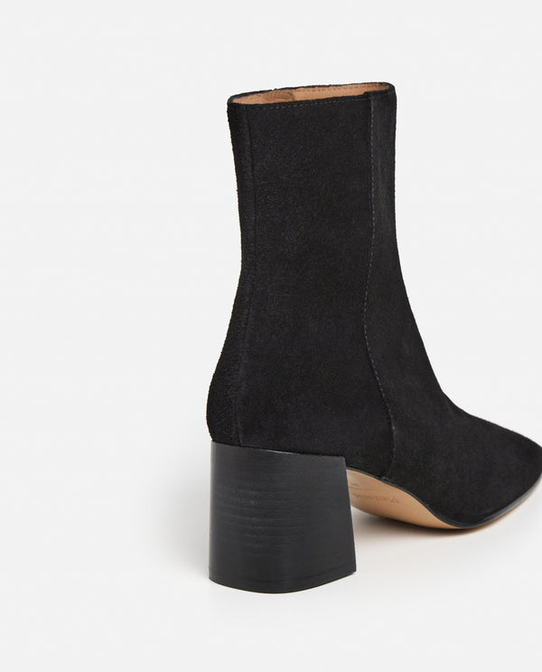 Flattered Cay Suede Black