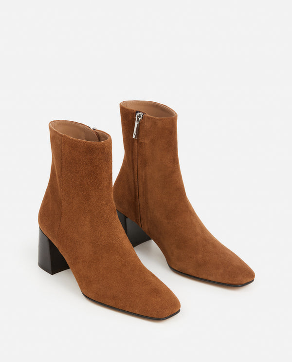 Flattered Cay Suede Bourbon