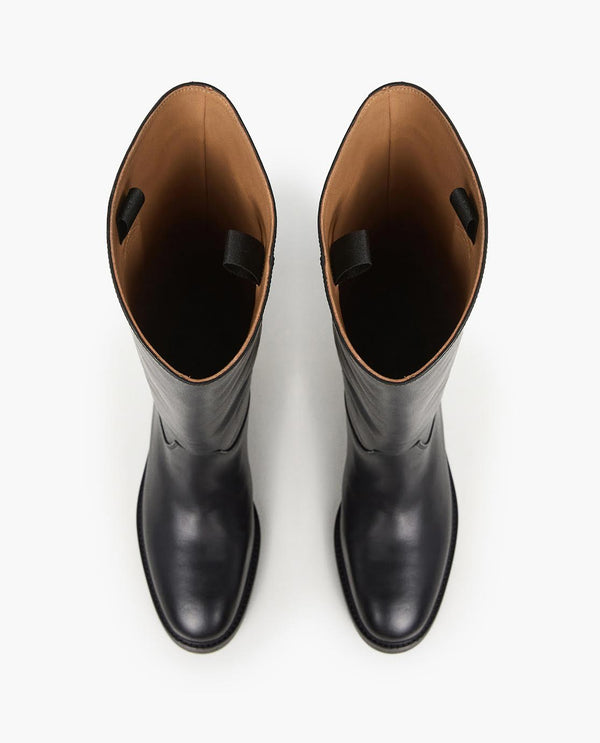 Flattered Florentine Leather Black