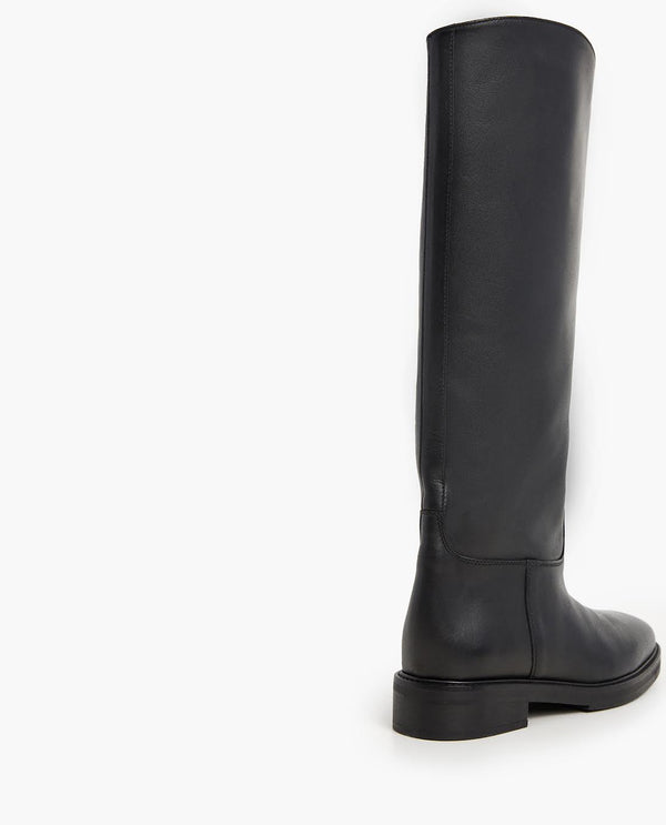 Flattered Florentine Leather Black