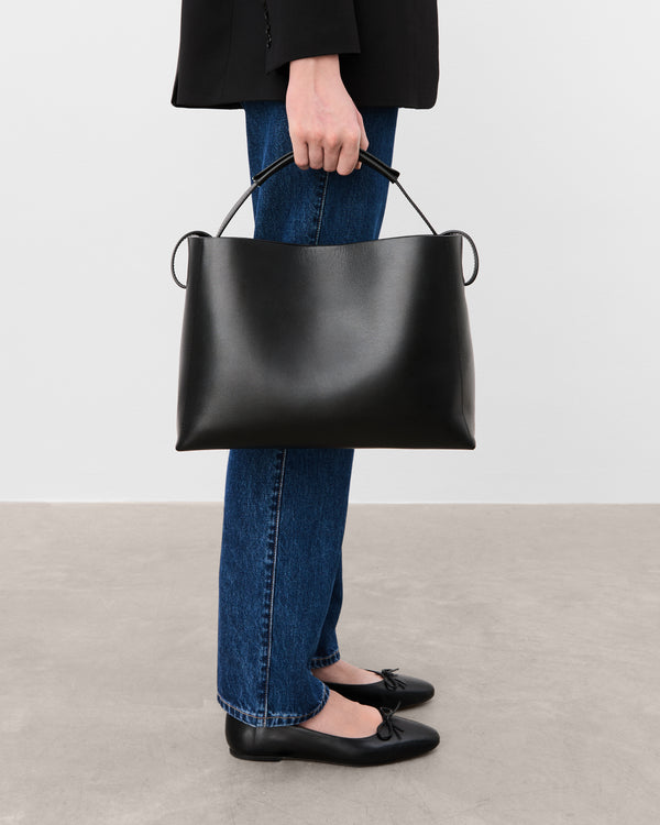 Flattered Hedda Grande Handbag Leather Black