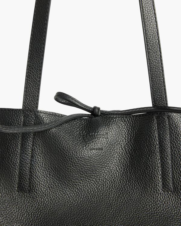 Flattered Kayla Tote Bag Grained Leather Black