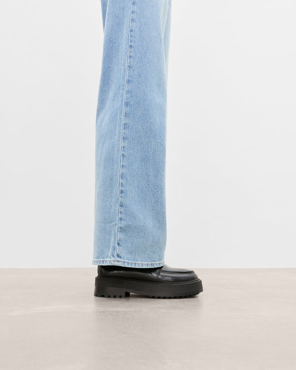 Flattered Leo Leather Black