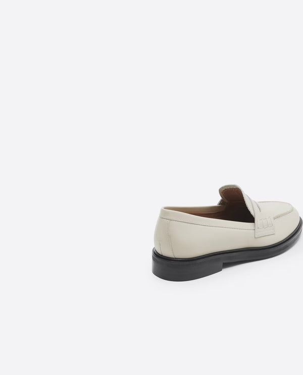 Flattered Sara Leather Creme