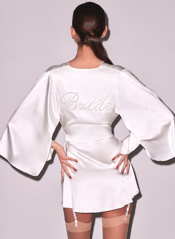 fleur du mal Bride Embroidered Angel Sleeve Robe ivory
