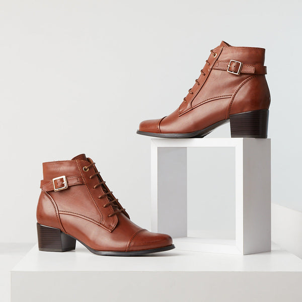 Flexus By Spring Step SPRING STEP BUCKLEUP BOOT