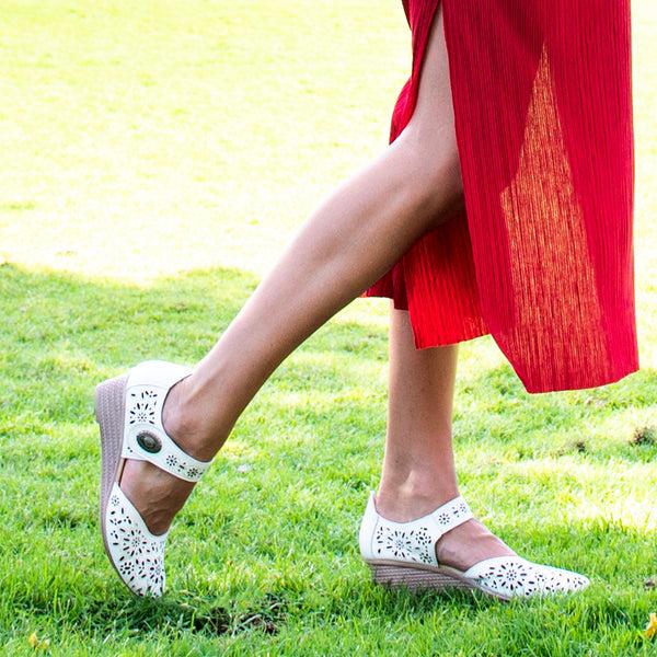 Flexus By Spring Step SPRING STEP NOUGAT MARY JANE SHOE