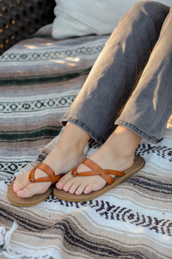 Flojos Priya - Women's Hooded Sandal Tan