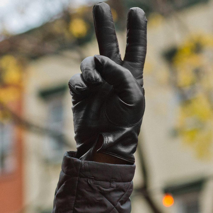 Floto Men's Cashmere Lined Black Leather Napoli Gloves