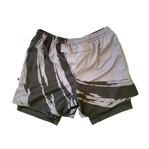 Flow Society Mens 2-1 Compression Enso Charcoal/Black 7" Shorts Charcoal/Black