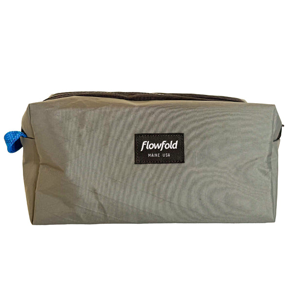flowfold Maker's Choice Aviator Travel Kit & Toiletry Bag | Design No.09