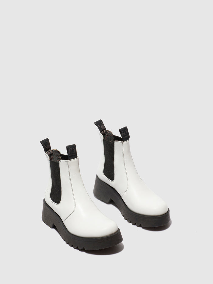 Flowfold Chelsea Ankle Boots MEDI789FLY RUG OFFWHITE