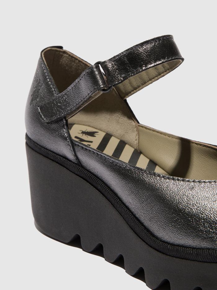 Flowfold Buckle Shoes BAWO543FLY GRAPHITE