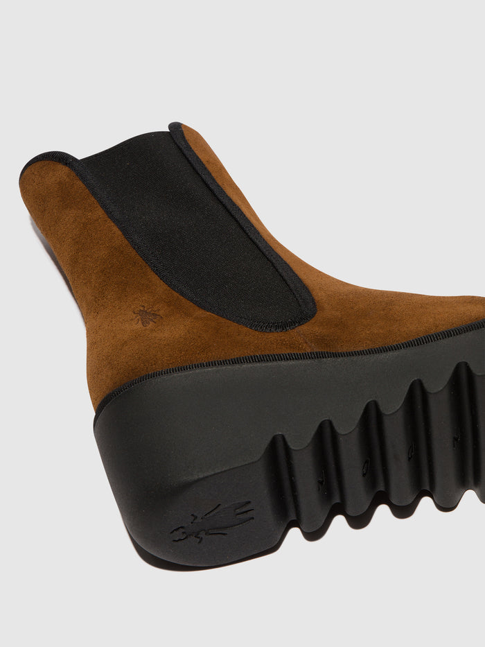 Flowfold Chelsea Ankle Boots BYRO395FLY CAMEL