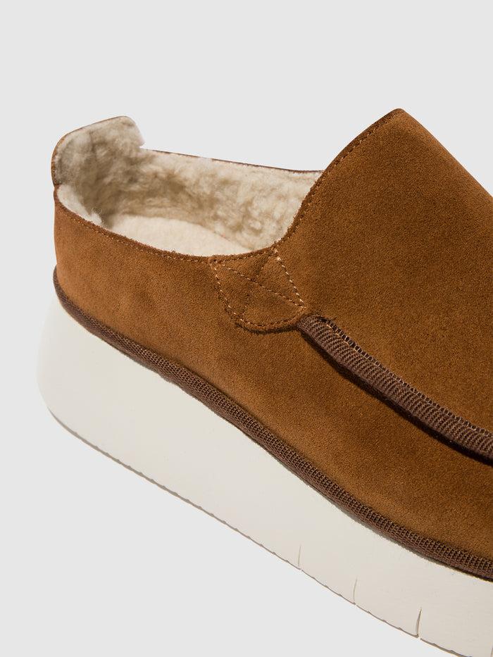 Flowfold Closed Shoes CEZE361FLY COGNAC