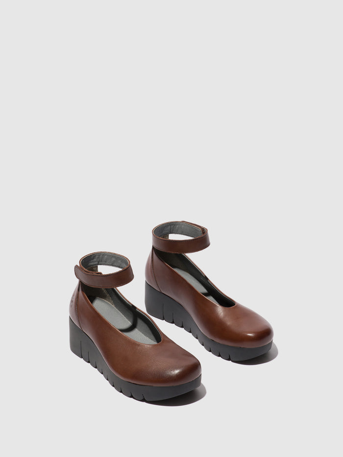 Flowfold Closed Shoes VILY161FLY BROWN
